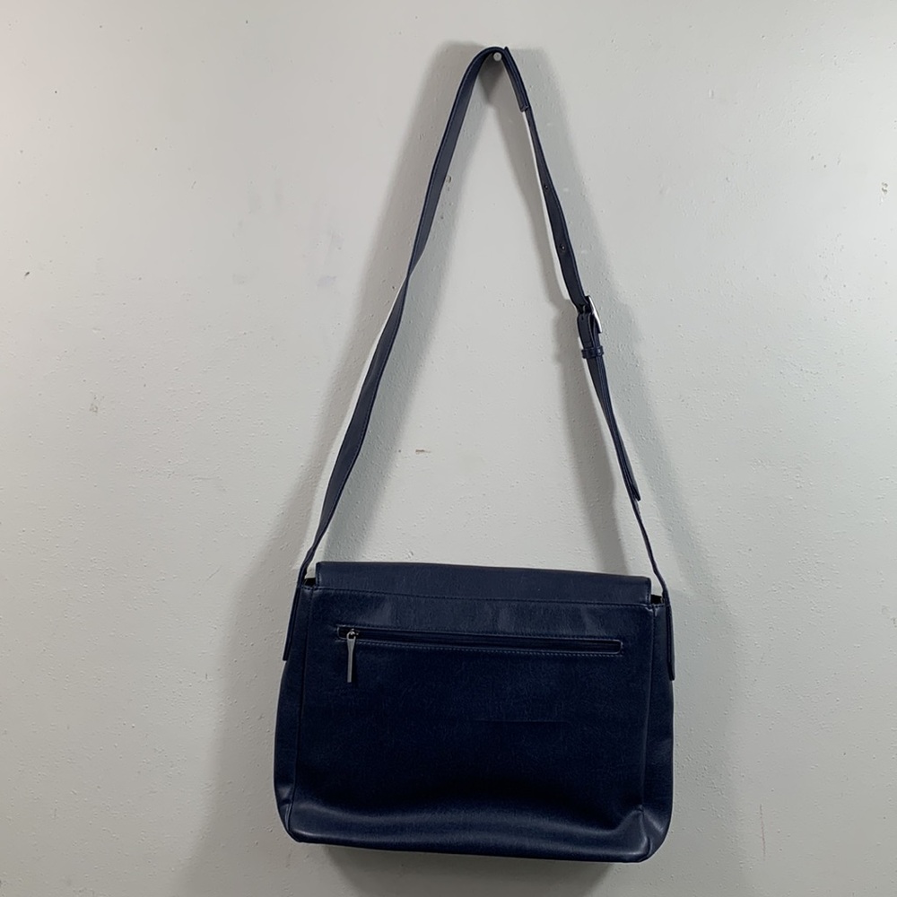 Matt & Nat Messenger Bag Navy Blue Vegan Leather Lesson Laptop Shoulder Bag - Picture 4 of 17